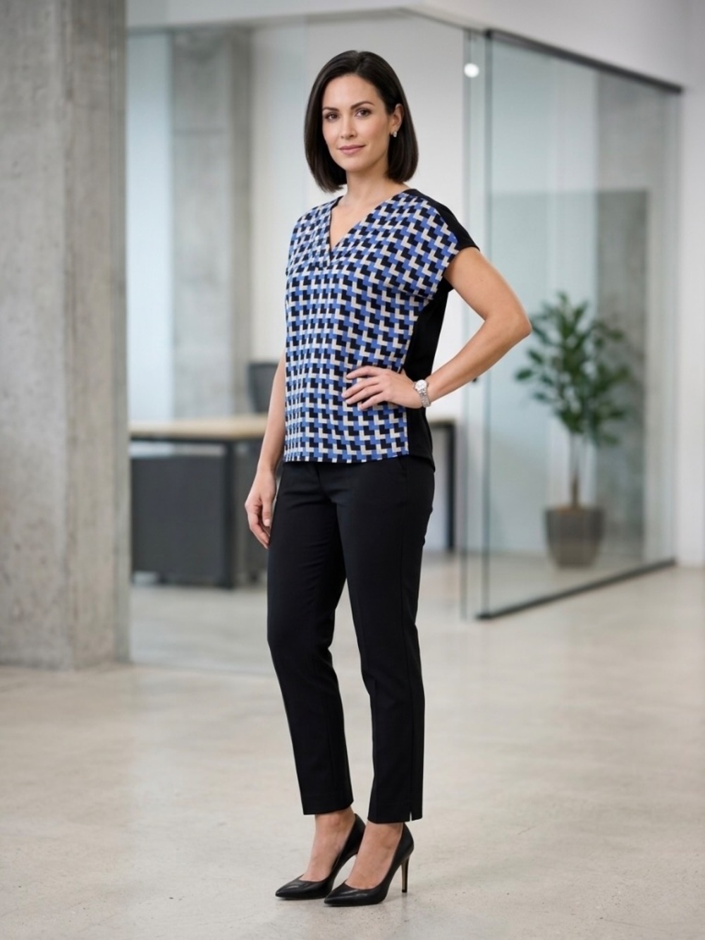 Cleo Petites Geometric Mixed Media Top Blue Black Cubism Short Sleeve Knit XL